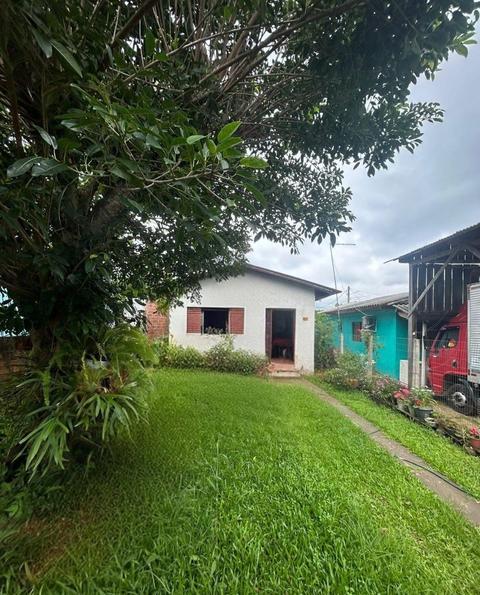 Casa à venda em Montenegro, SENAI, com 2 quartos, com 76.82 m²