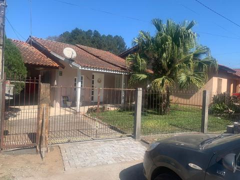 Casa à venda em Montenegro, Santo Antônio, com 3 quartos, com 120 m²